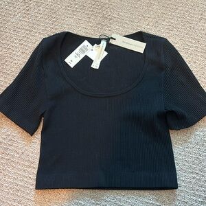Aritzia Flow Seamless T-Shirt
